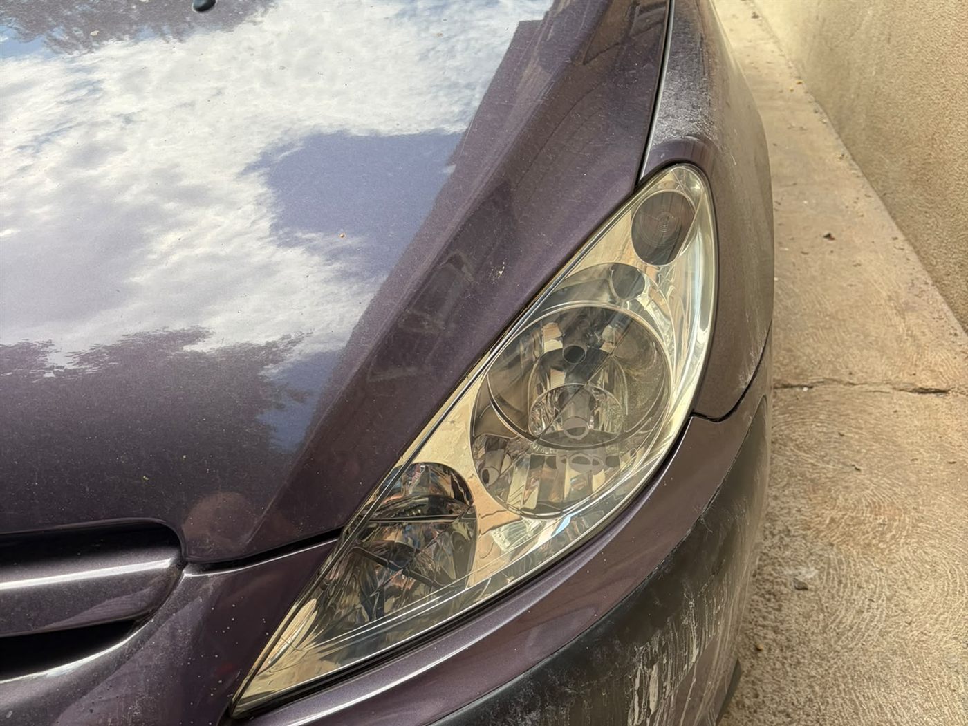 Providan far Peugeot 307 posle polimerizacije, spreman za tehnički pregled